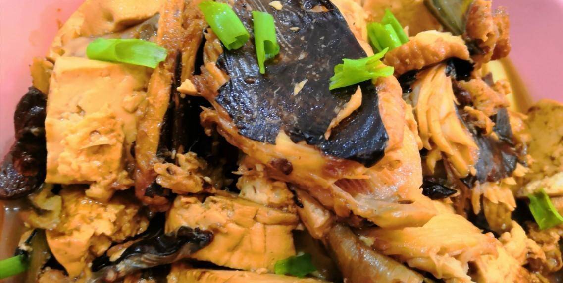 老板鱼炖豆腐的制作方法,鲜香味美营养丰富_清水_汤匙_料酒
