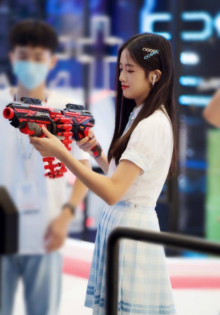 有不少网友看到akb48teamsh在chinajoy的动态表示太羡慕去到现场的