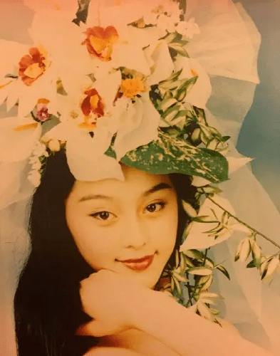 张传美是个很果断的人,女儿进入娱乐圈的时候年龄还小,她就陪着她,替