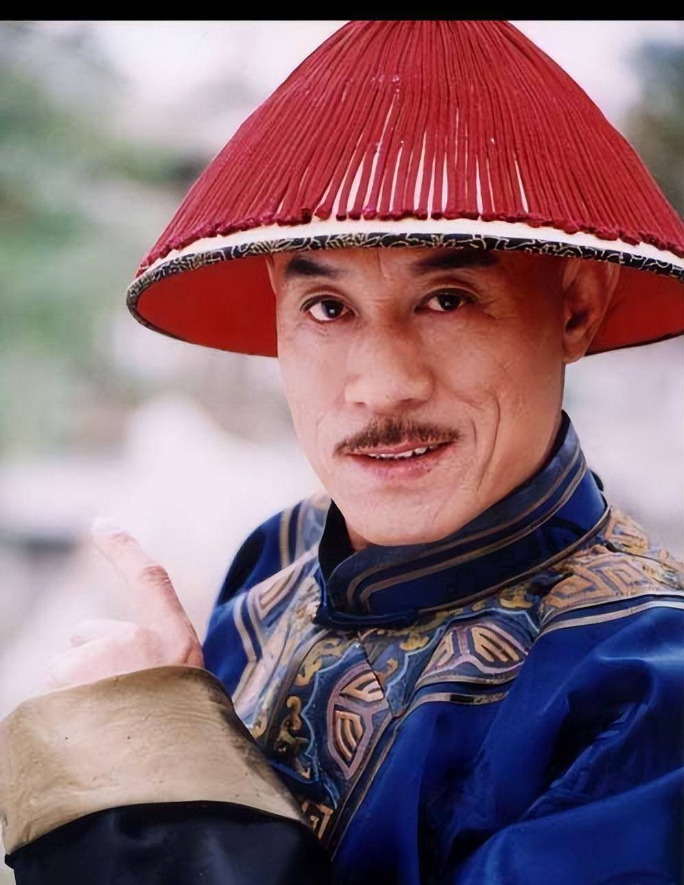 1997年,《雍正王朝》剧组找他演年大将军,他不乐意,嫌戏份少