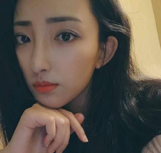 韩东君张彬彬同学,和张嘉益合作过6次,才因《装台》被观众认识_凌孜