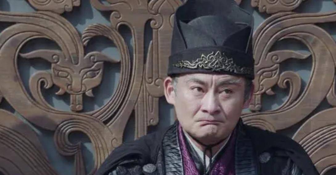 其实景岗山现在依然在坚持拍戏,近年来他主演了《有翡》《紧急公关》