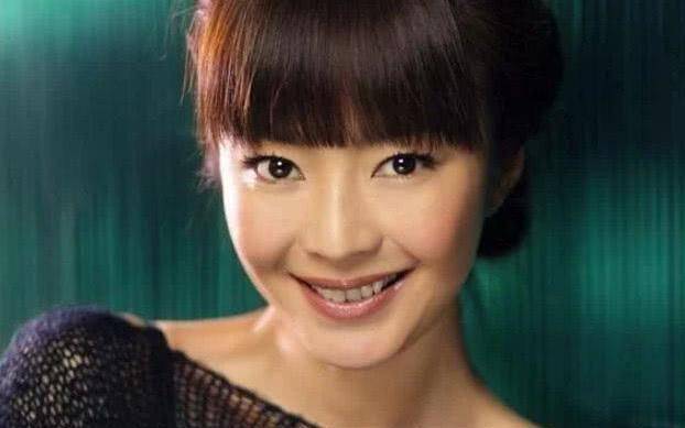 刘希媛当时卖的是二手的化妆品,这是当时最暴利的项目之一.