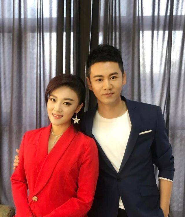 王小玮与新搭档徐子崴,真实关系"曝光",玖月奇迹已成为过去式_王晓海