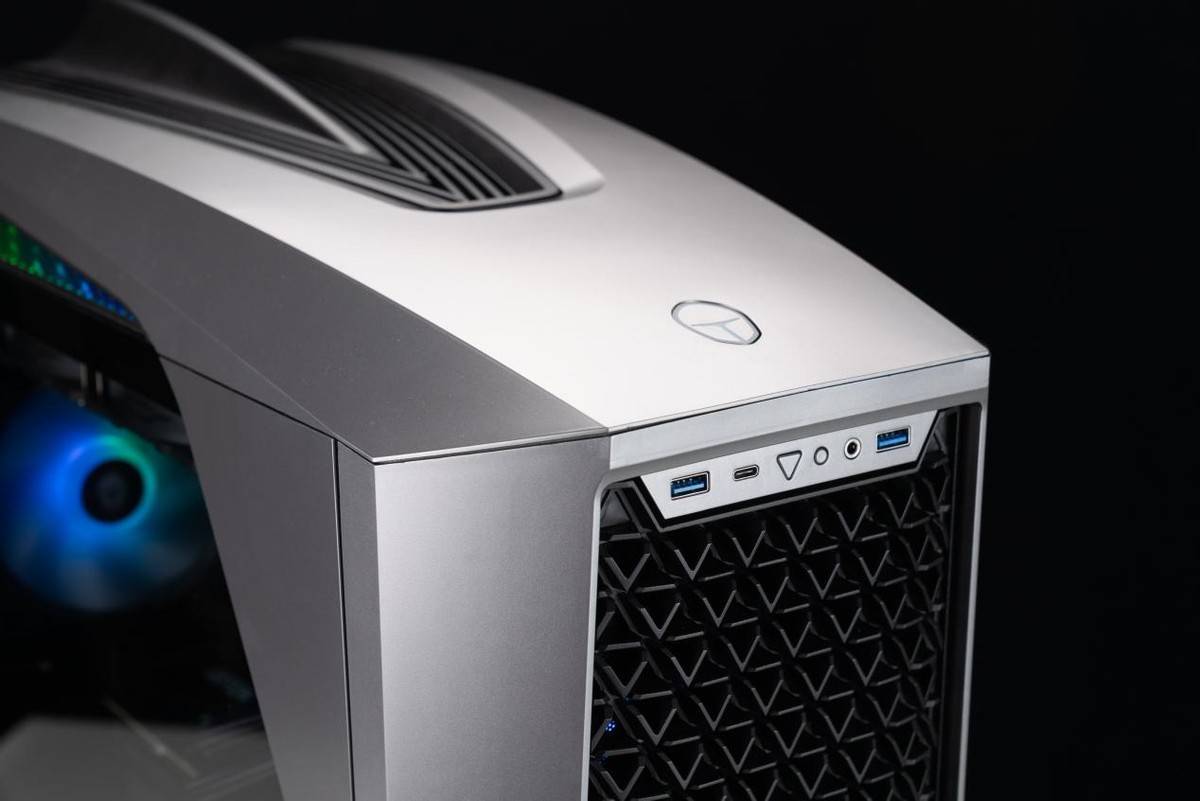 雷神黑武士5游戏台式机测评:酷睿i7 13700k rtx 3070ti,高端游戏猛将