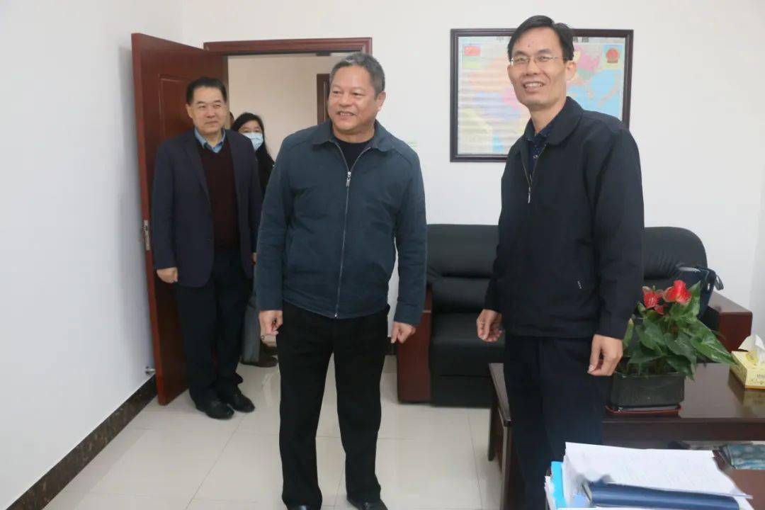 邹志刚率队到玉林市司法局开展政协委员走访活动_工作_行政_服务