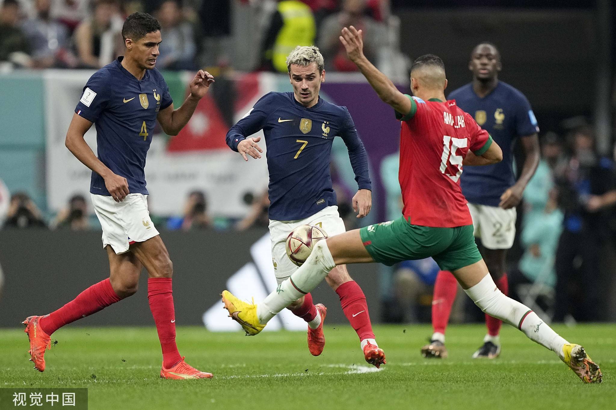 世界杯-特奥凌空斩破门穆阿尼建功 法国2-0摩洛哥进决赛_禁区_姆巴佩