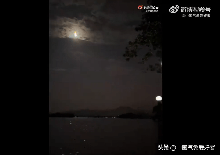 什么情况？浙江突现巨大火球照亮夜空，分析：是天文现象火流星