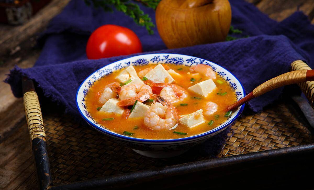 简单又美味的鲜虾豆腐煲这样做,大人小孩都喜欢_小厨_砂锅_美食