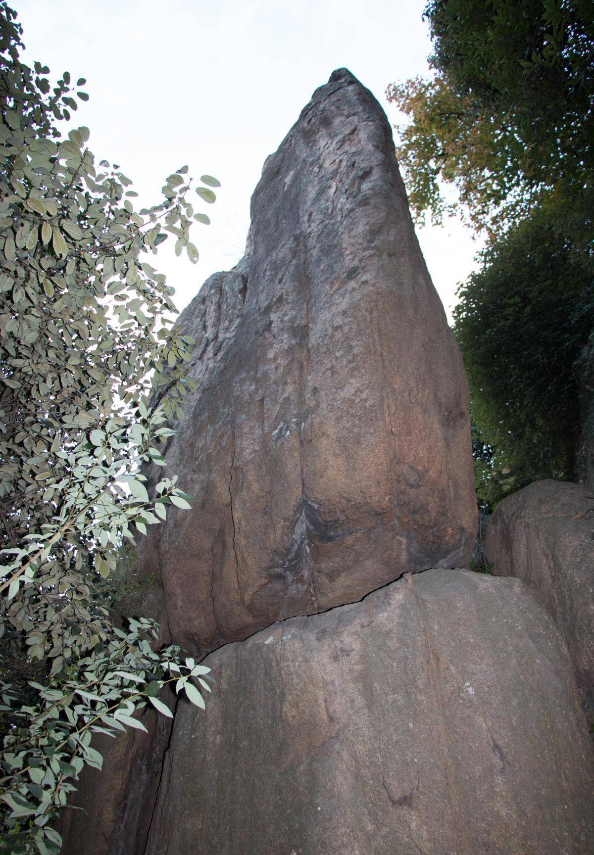 苏州天平山,中国四大赏枫胜地,奇石清泉红枫三绝,范仲淹先祖墓