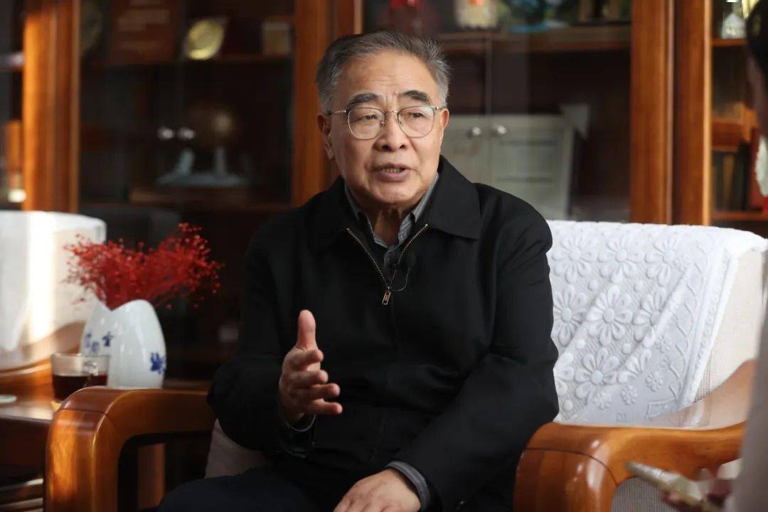 张伯礼最新研判_治疗_中医药_病毒感染者