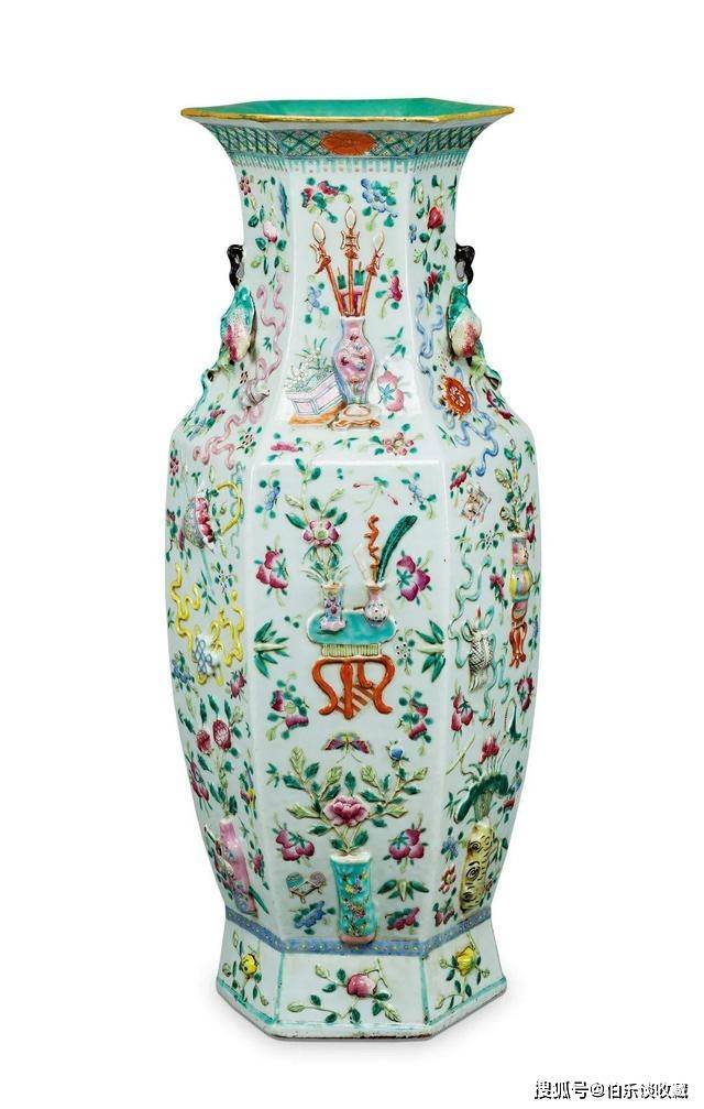 清同治 粉彩堆塑博古纹六方桃耳瓶h:58.