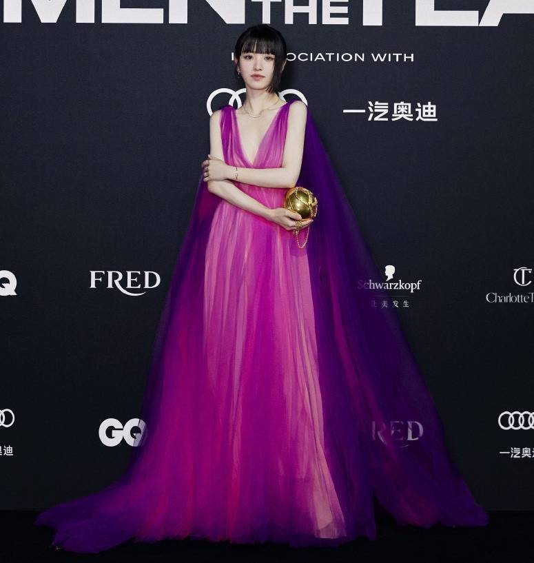 白鹿,鞠婧祎很会穿,田曦薇发挥不稳,赵露思网评最两极_关晓彤_虞书欣