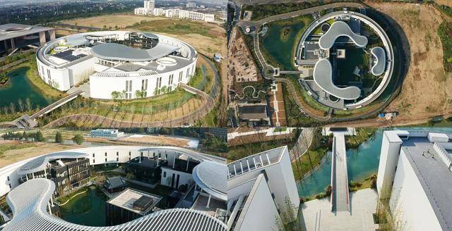 马云湖畔大学被国家除名,更名为湖畔研创中心,建校目的令人深思_我国