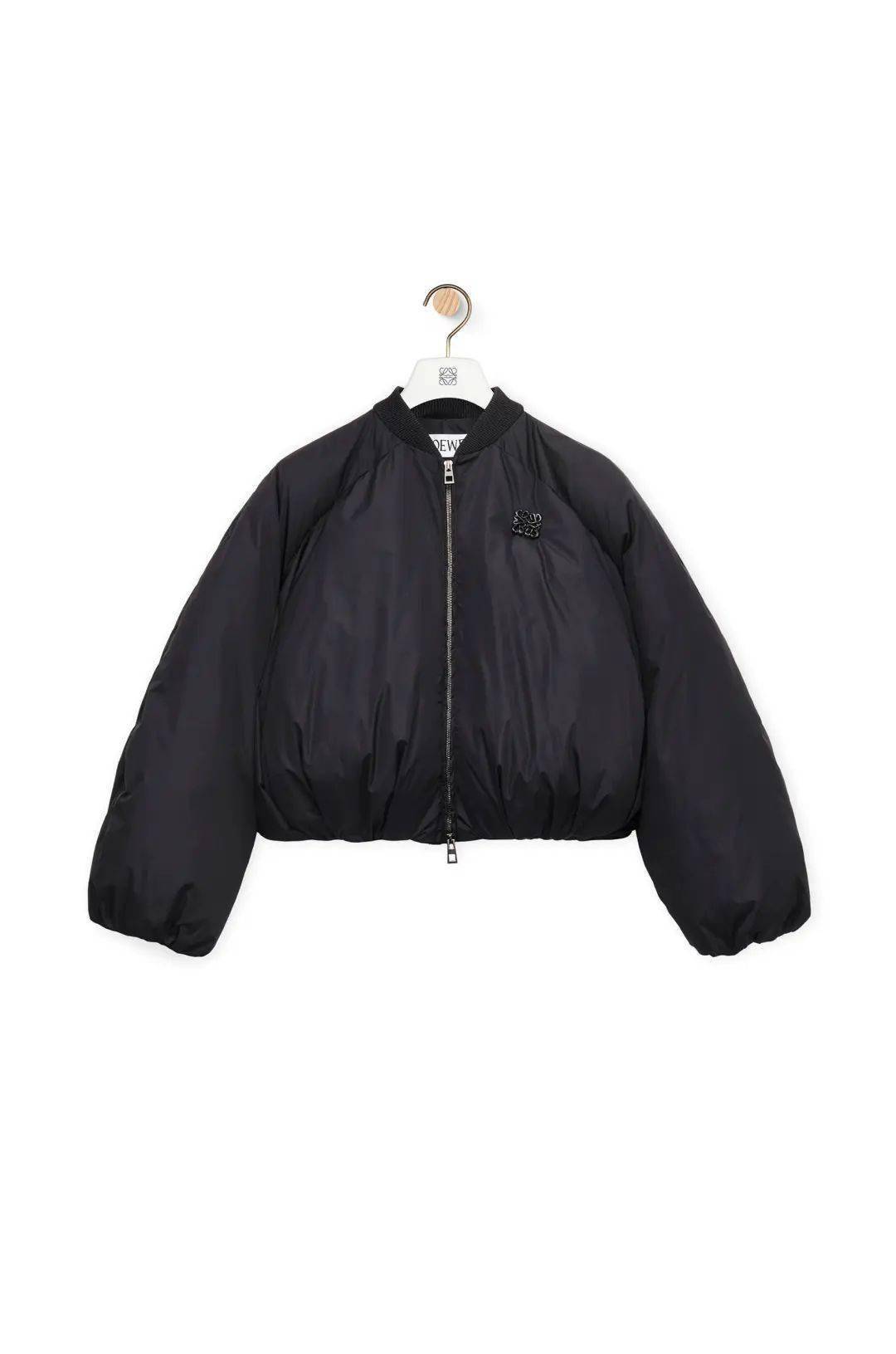 今年秋冬最内卷的「Bomber Jacket」市场，都有什么好货？_廓形_Simons_品牌