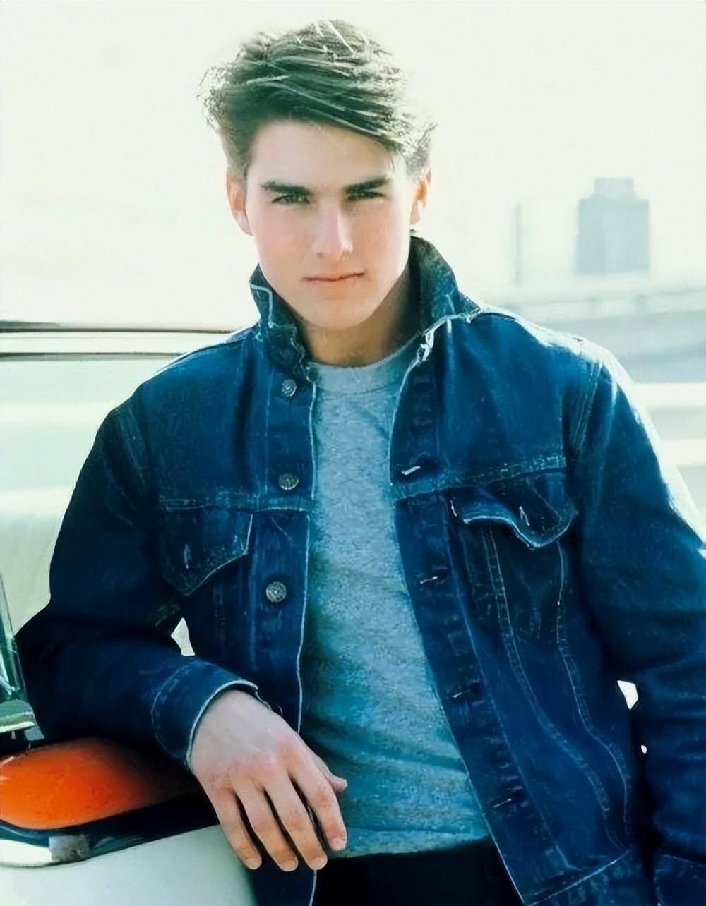 雷诺兹)…而且,裤裆拉链忘了拉上…气质这一块从小就拿捏的死死的