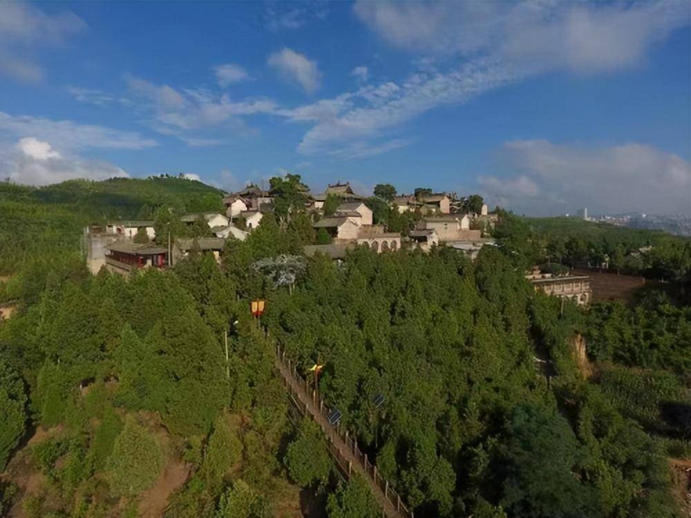 佳县:做好"山水"文章,着力打造高品质的森林康养基地_旅游_白云山