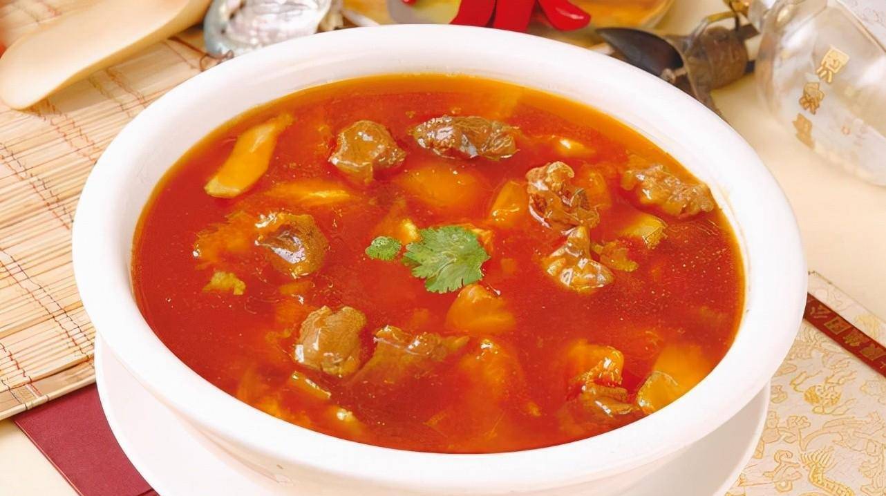 这是我家每周必喝两次的番茄牛腩汤,汤汁浓郁,家人爱喝_西红柿_味道