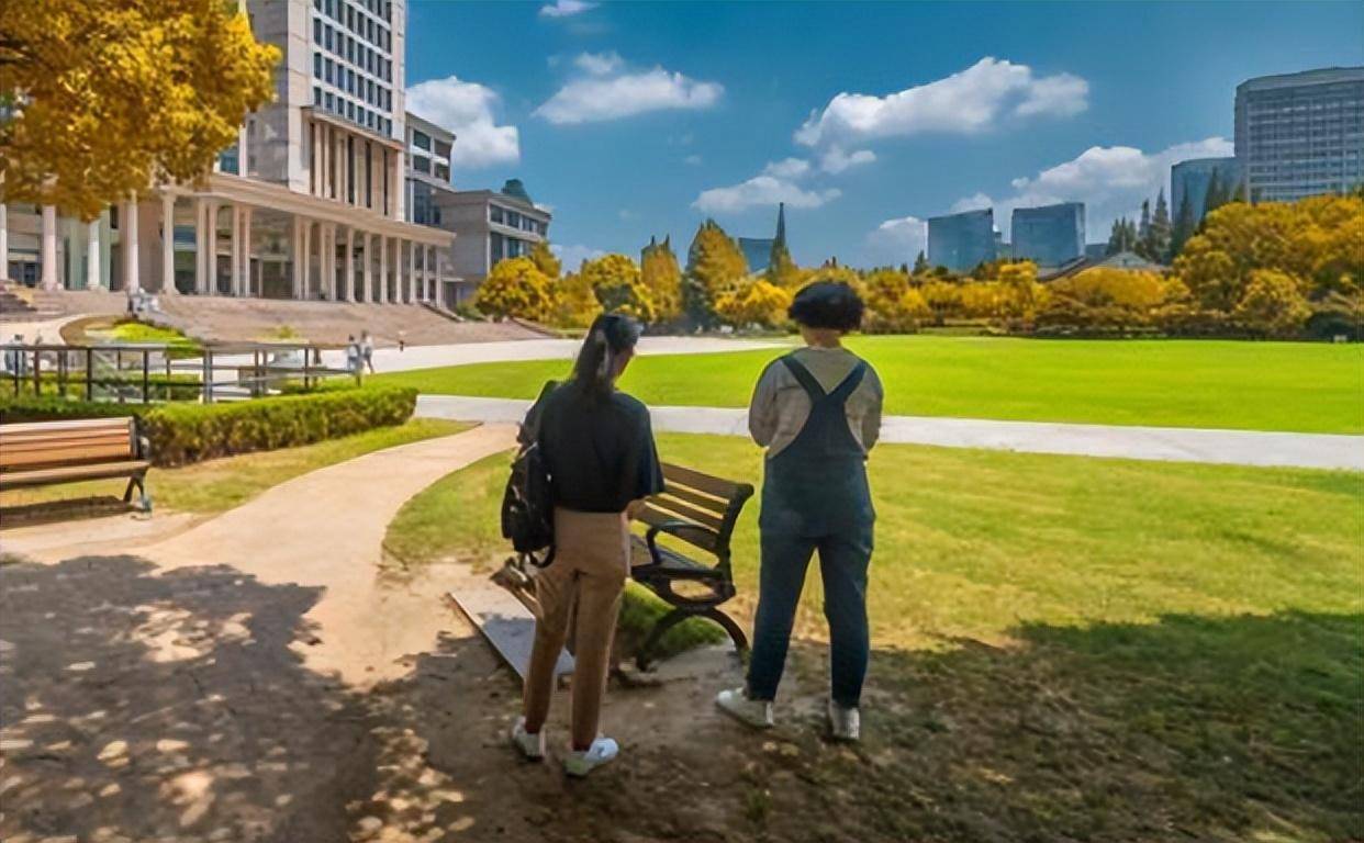 武漢東湖大學,在報考階段,看到以