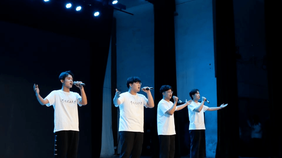 小艺!25周岁,生日快乐!_大学生_河南_青春