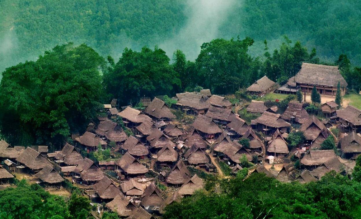 胡歌带你走进云南临沧翁丁村,中国最后原始村落,有120项文物_生活