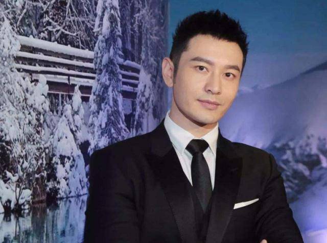 杨颖生图五官非常精致,而李菲儿未p图引网友围观_黄晓明_活动_baby