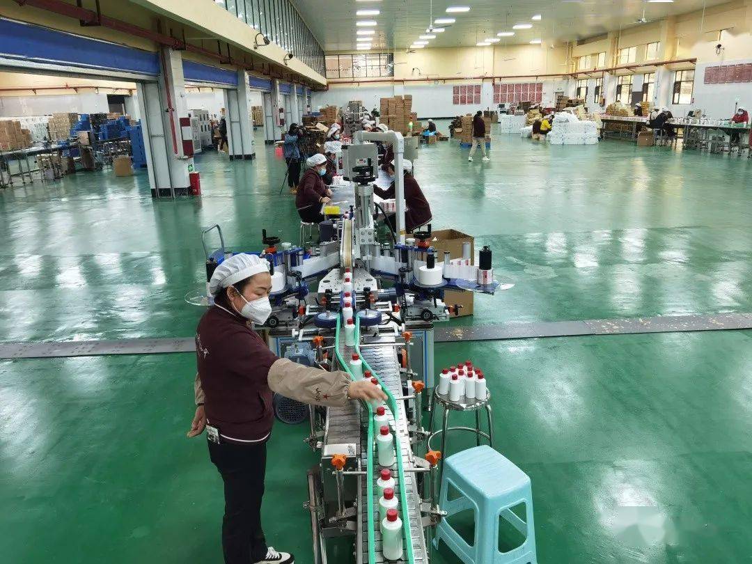 仁怀酒企开足马力忙生产_车间_包装_目标