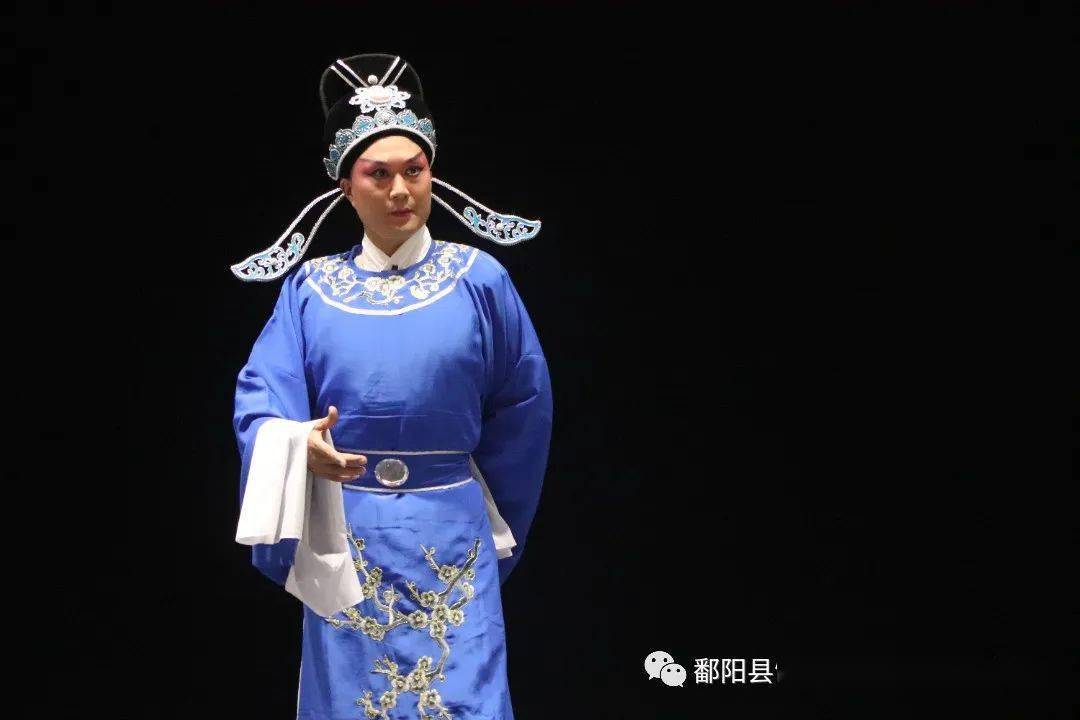 由鄱阳县纪委监委与鄱阳县饶河戏传承保护分中心联合新编的赣剧小戏