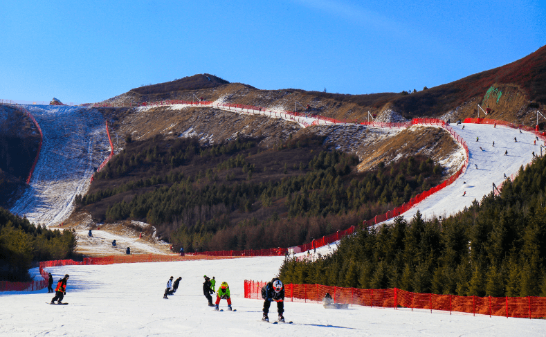 咸阳滑雪场图片