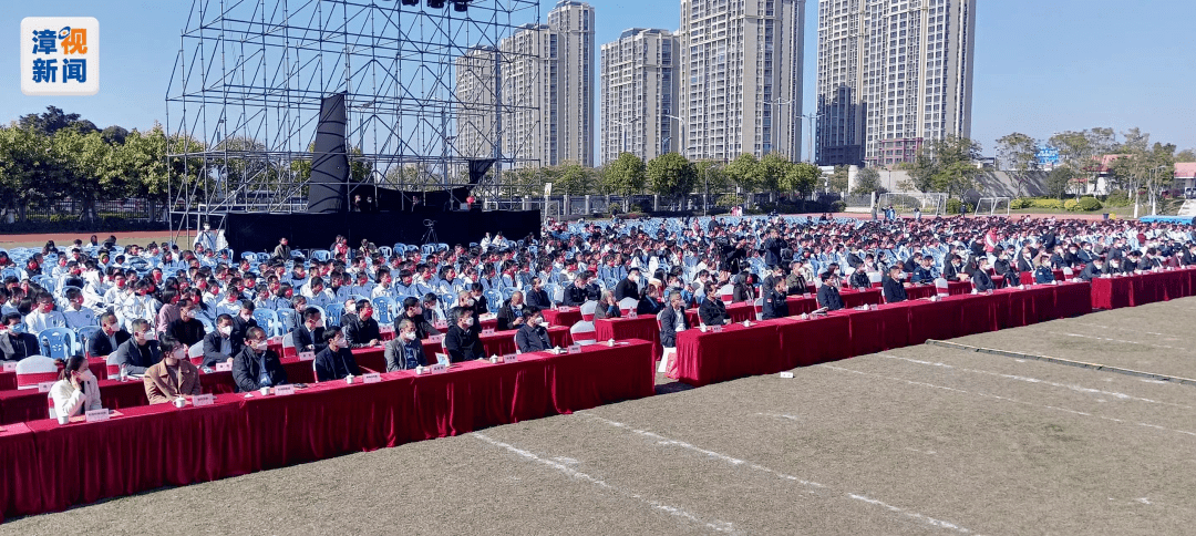 今天,漳州一中120岁生日快乐!_龙中_长方形_校徽