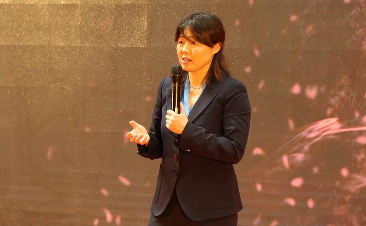 曝秦晓雯即将正式下课,球队有望重回cba之巅_管理_尼斯_联赛