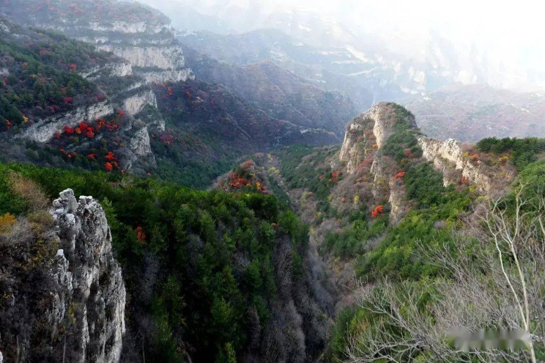 云览阳泉 | 燕子崖_群山_盂县_侵权