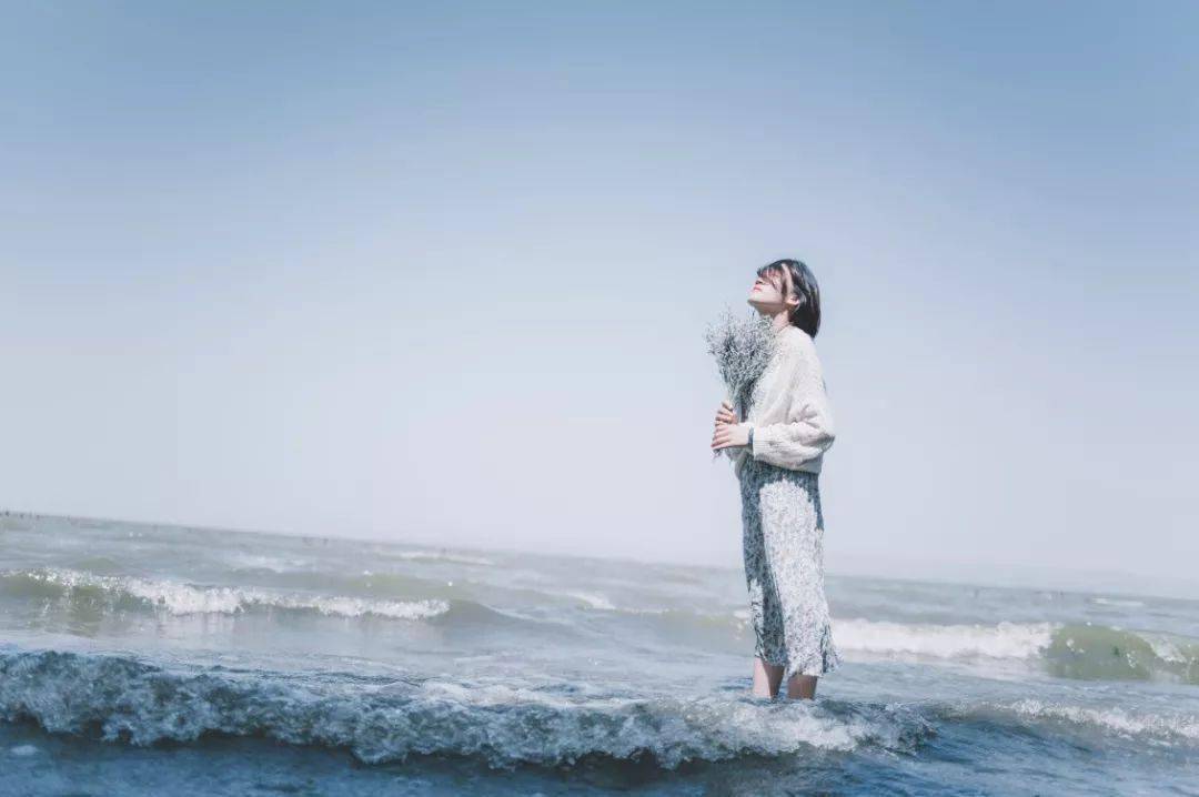 人生最通透的活法,管好自己,少管别人_一个人_世界_生老病死