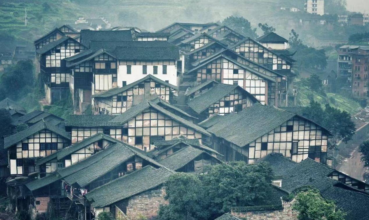 抢救性记录传统建筑工艺，成都文物考古研究院揭秘“竹编夹泥墙”_进行
