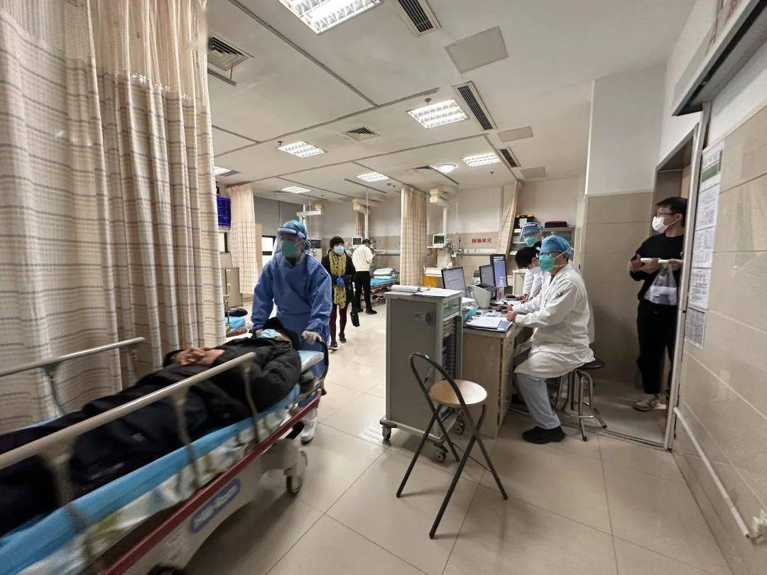 关于原武警总医院医院排队代办挂号重症患者全程照料，身心都得到安抚的信息