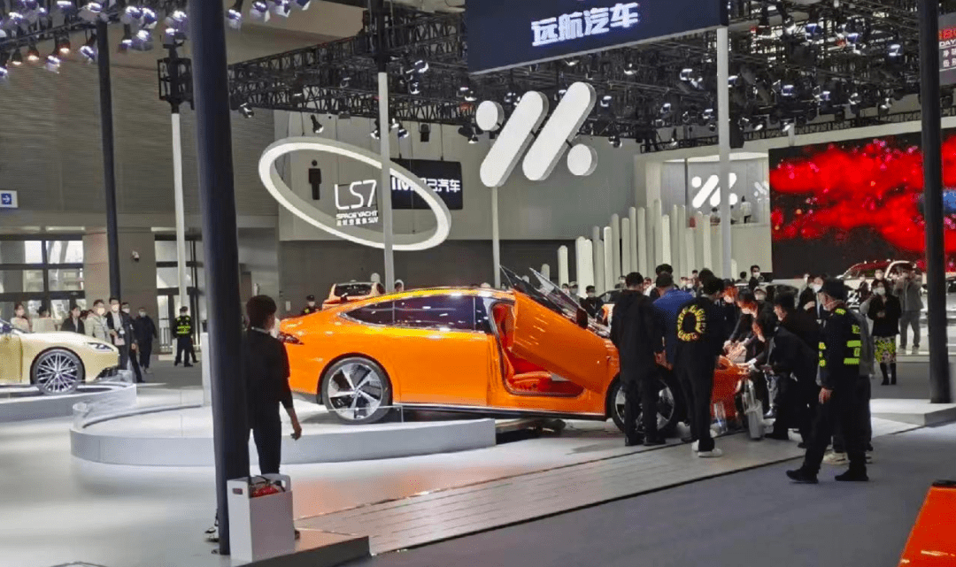 广州车展出状况！一展车冲出展台_搜狐汽车_搜狐网