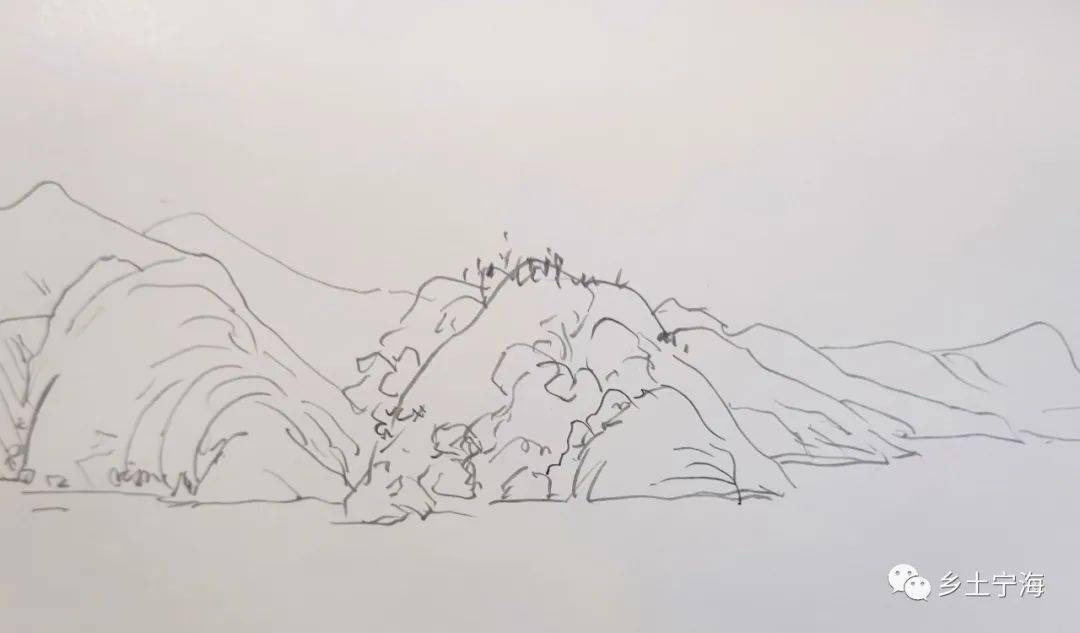 记得在六岁的时候,我对半山腰中一座孤零零的小路廊产生了疑问,想不出