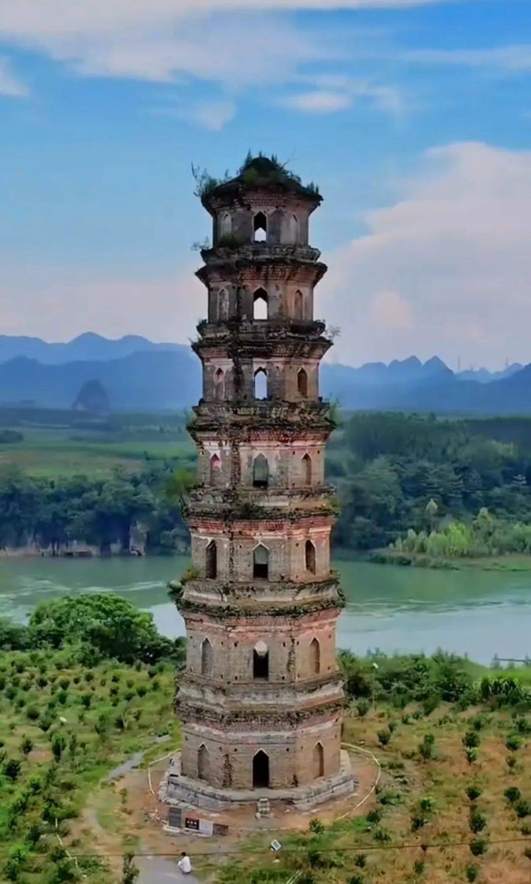 为何被众人吐槽了?_古塔_保护_视频