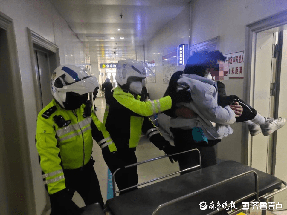 女孩胳膊受伤 即墨交警紧急护送就医_救治_车辆_齐鲁