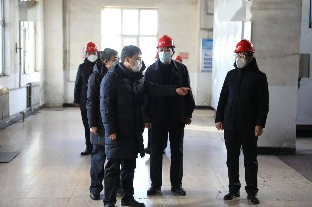 元旦佳节,崔义深入一线慰问干部职工_生产_公司_灵东