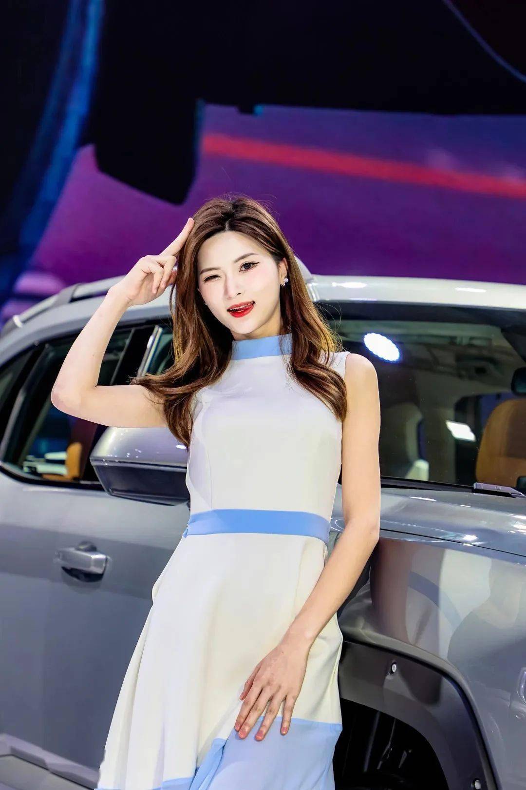 【广州汽车】香车与美女共舞，模特和礼仪齐聚_搜狐汽车_搜狐网