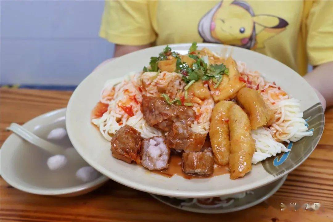 心情不好的时候,就想吃一大盘漳州五香面!_酱汁_店里_老宝