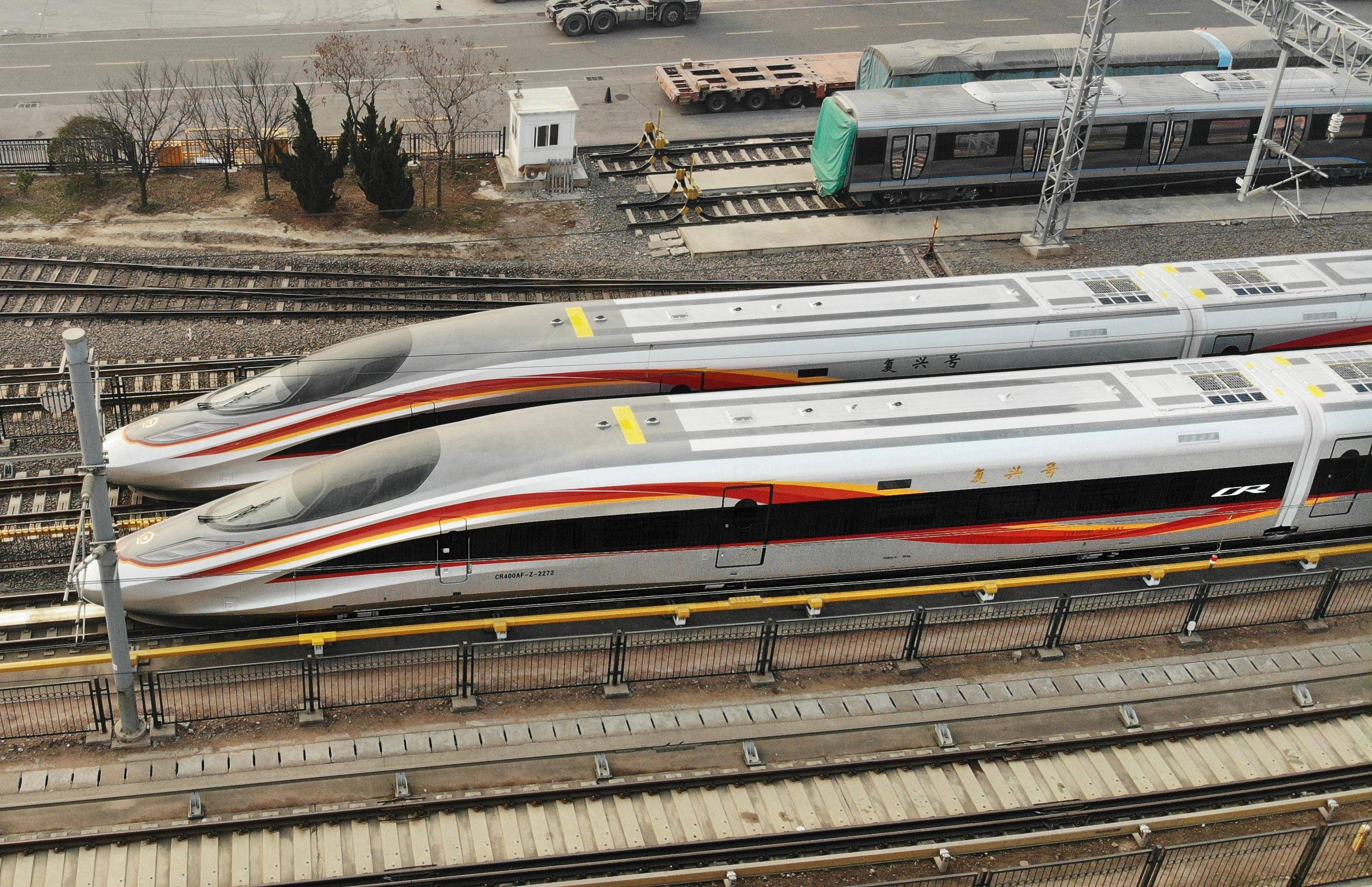 (经济)中车四方开年首批"复兴号"动车组开始交付_李紫恒_智能_新华社