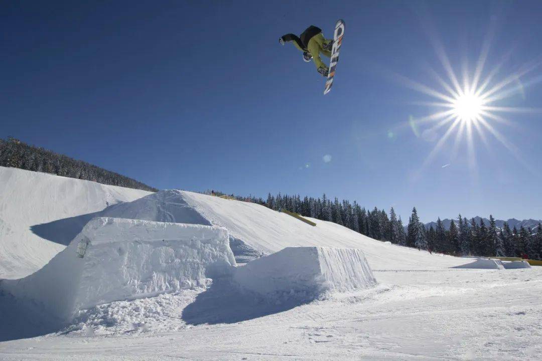 海明威越野滑雪图片