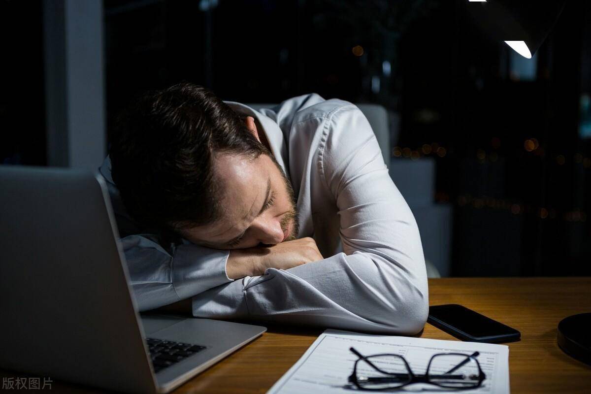 阳康后乏累,疲惫睡不醒,需要坐个新冠月子吗?_症状_多长时间_康复期