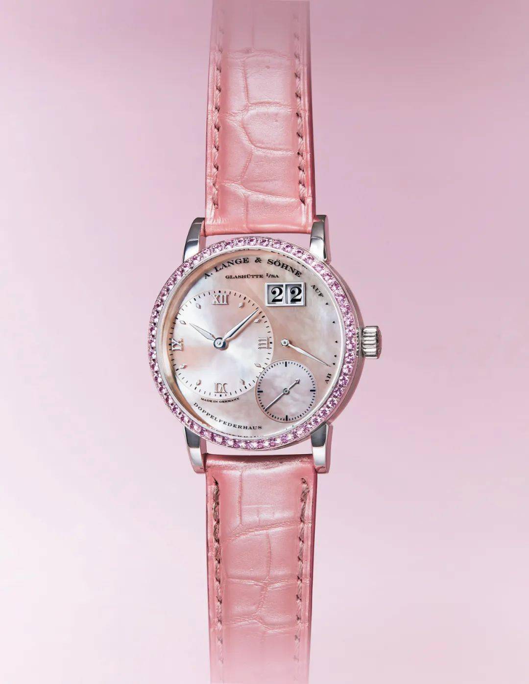 rmb 180,000-300,000lot 1146梵克雅宝 诗意复杂功能系列,型号vcaro3m