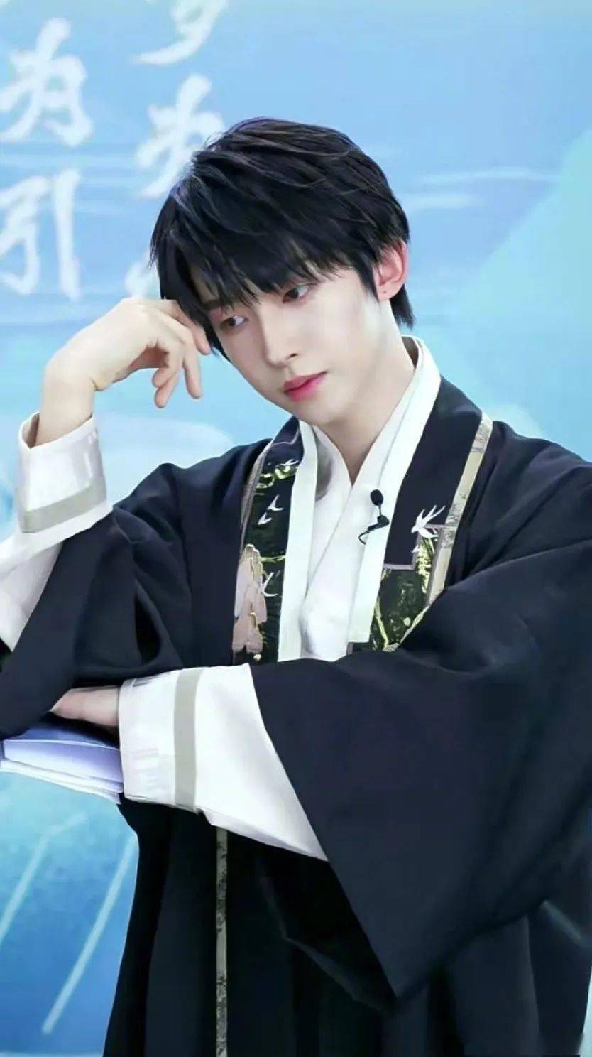 9:二月红洋洋性别:男得