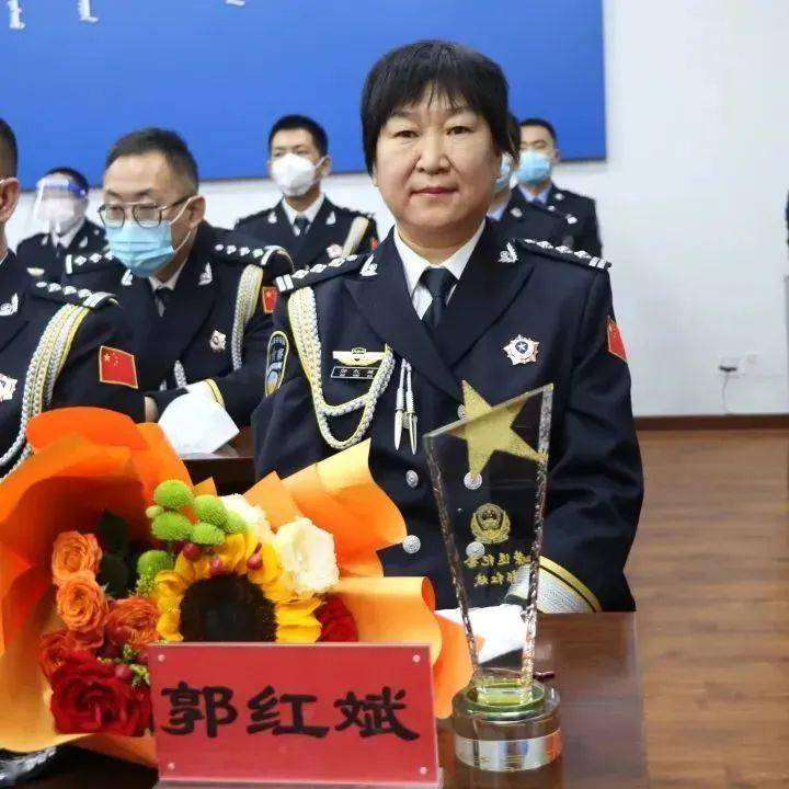 【你好,警察节】扎兰屯监狱举行民警荣誉退休,新警入警宣誓仪式