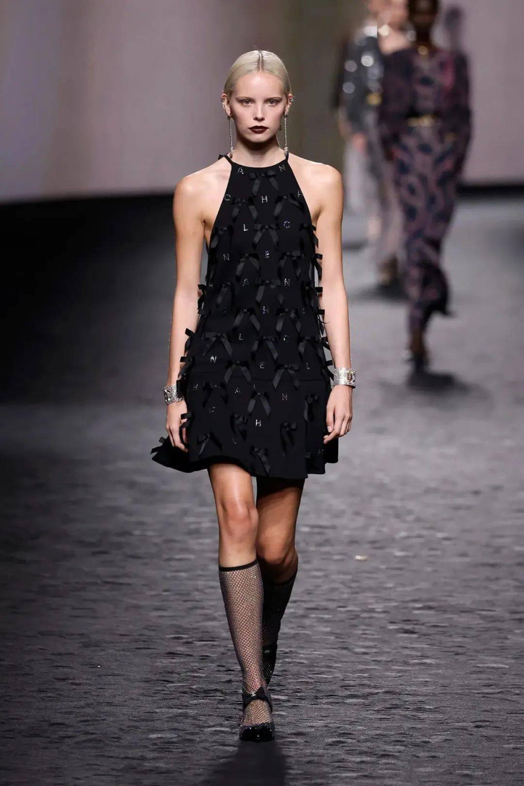 "魅力是毕生的追求" 香奈儿2023春夏高级成衣系列_paris_时装_chanel