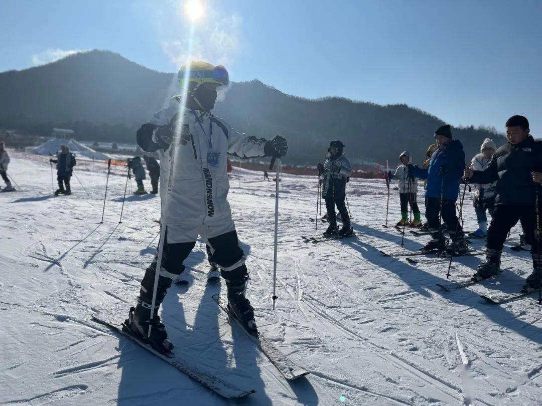 【优惠来袭】龙头山滑雪场致敬最可爱的人!_活动_景区_保险